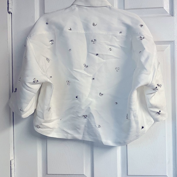 Mentissa Oversized Cropped Embellished Shirt - Picture 4 of 6